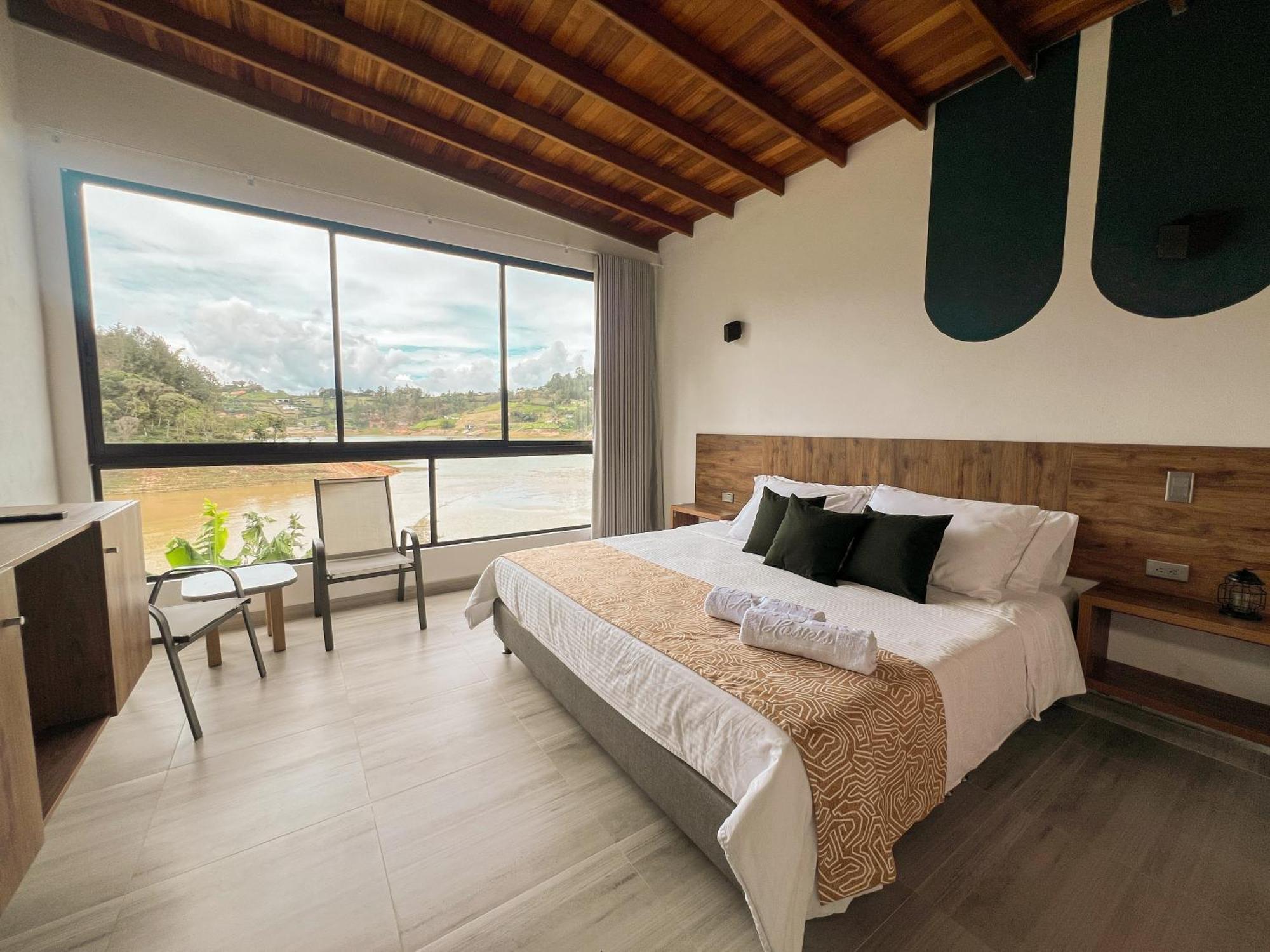 Viajero Guatape Hostel & Lake Club Kültér fotó