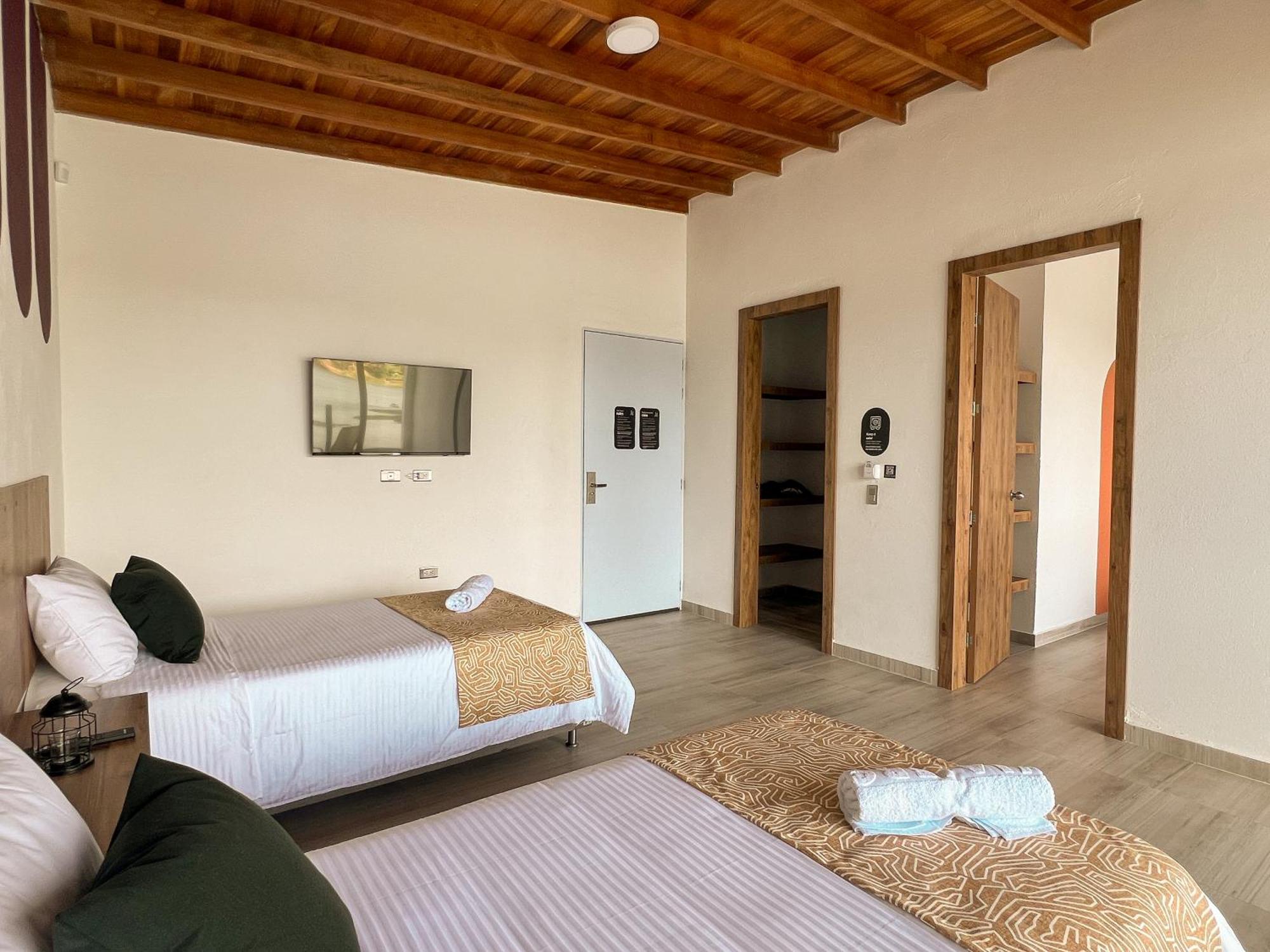 Viajero Guatape Hostel & Lake Club Szoba fotó