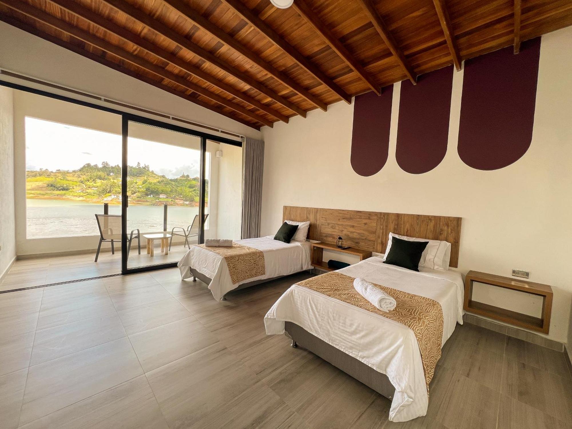 Viajero Guatape Hostel & Lake Club Kültér fotó