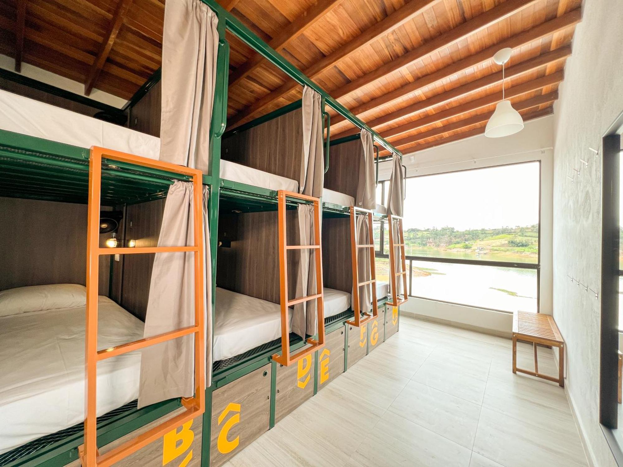 Viajero Guatape Hostel & Lake Club Szoba fotó