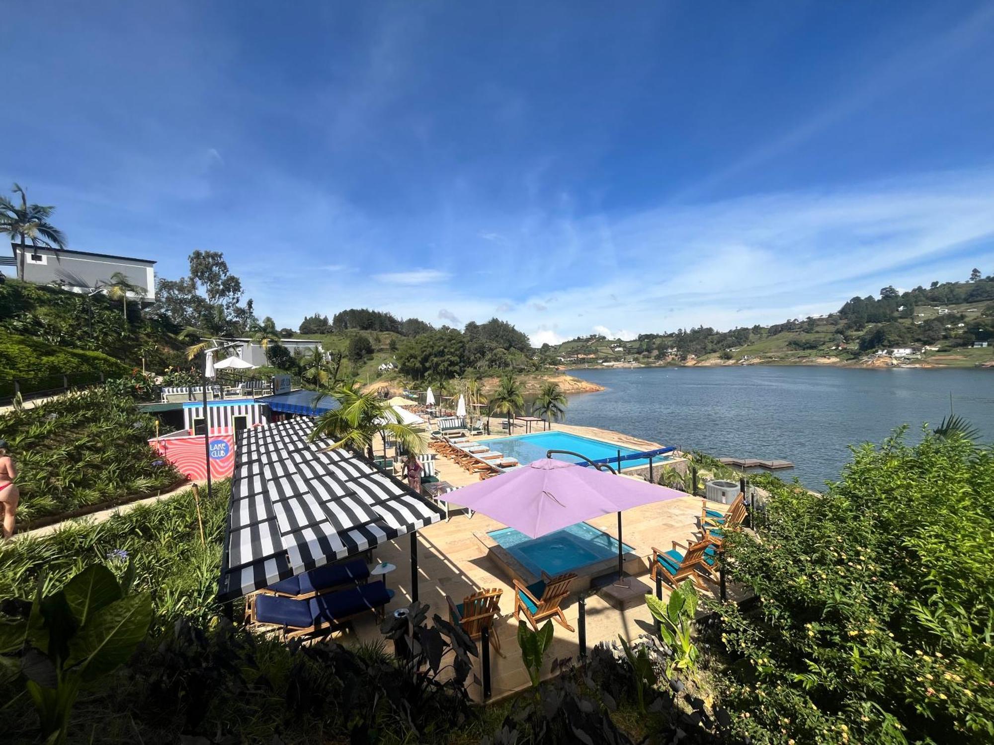 Viajero Guatape Hostel & Lake Club Kültér fotó