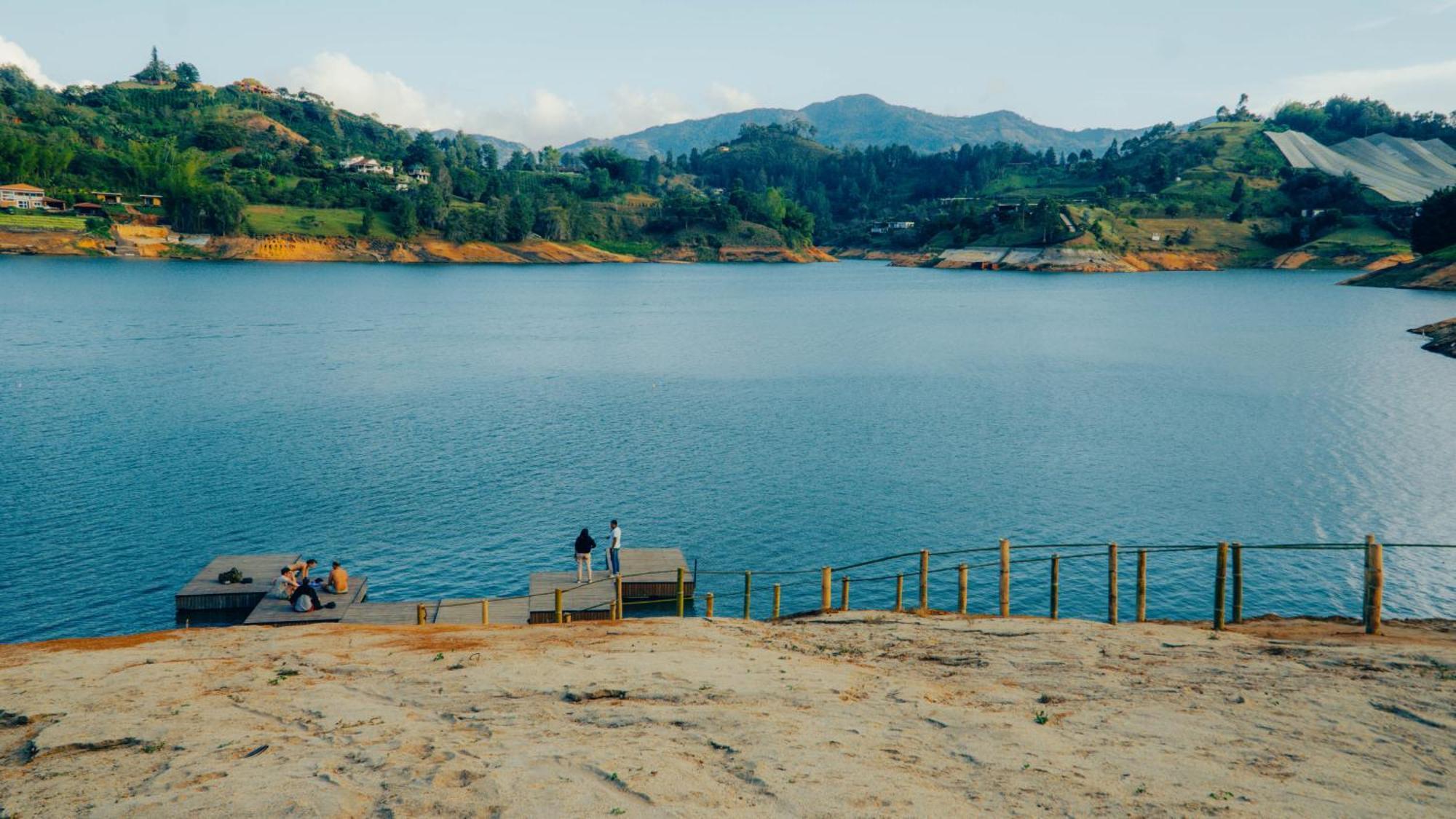 Viajero Guatape Hostel & Lake Club Kültér fotó