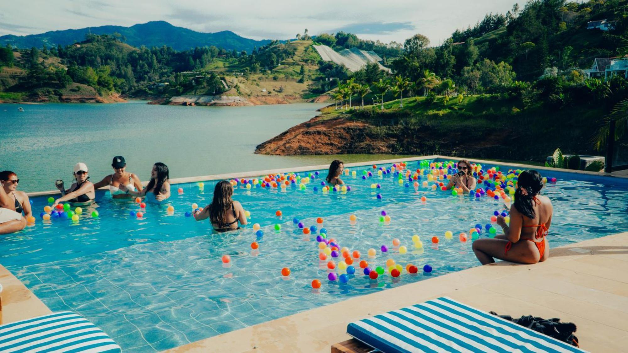 Viajero Guatape Hostel & Lake Club Kültér fotó