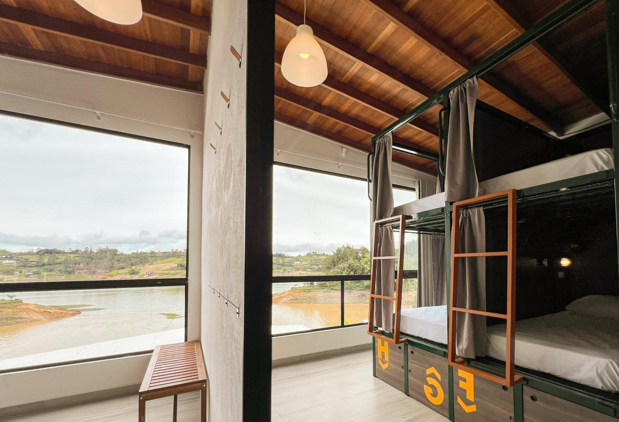 Viajero Guatape Hostel & Lake Club Kültér fotó